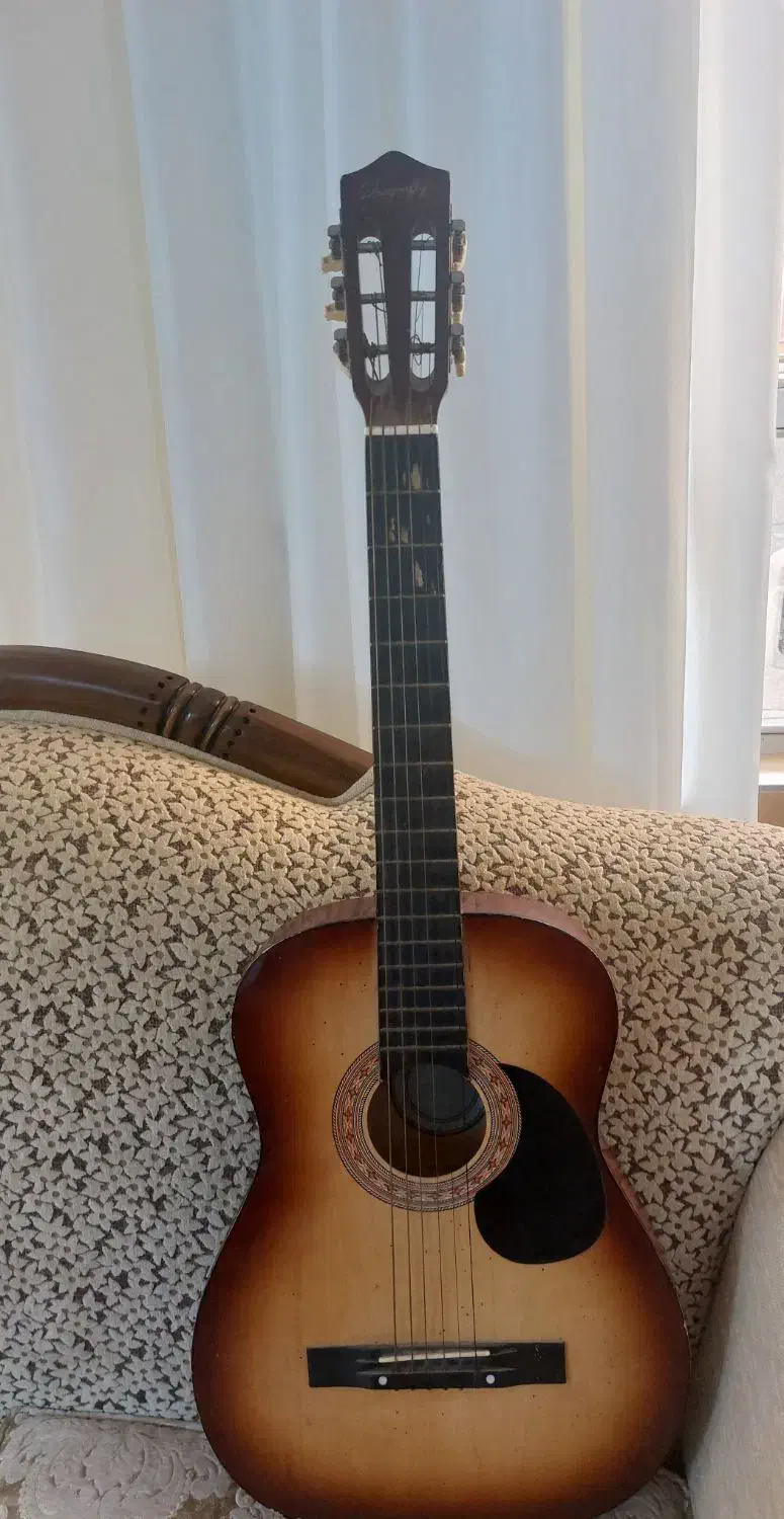 ارگ و گیتار|پیانو، کیبورد، آکاردئون|شاهینشهر, خانه کارگر|دیوار