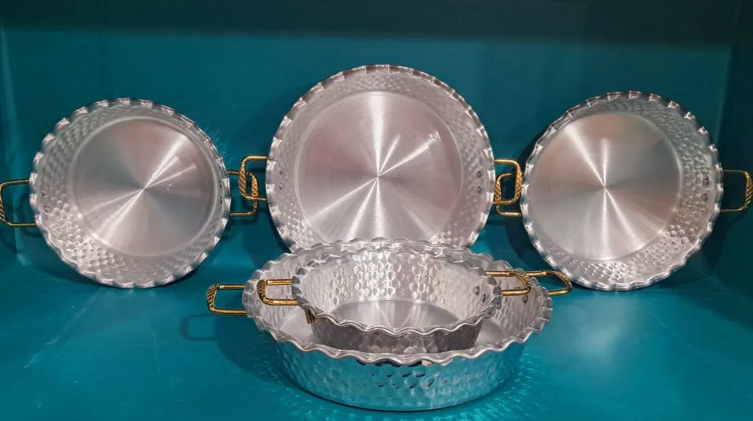 سرویس قابلمه چکشی(معاوضه کالاب کالا) عضو کانال شو|ظروف پخت‌وپز|قم, شهید رجایی|دیوار