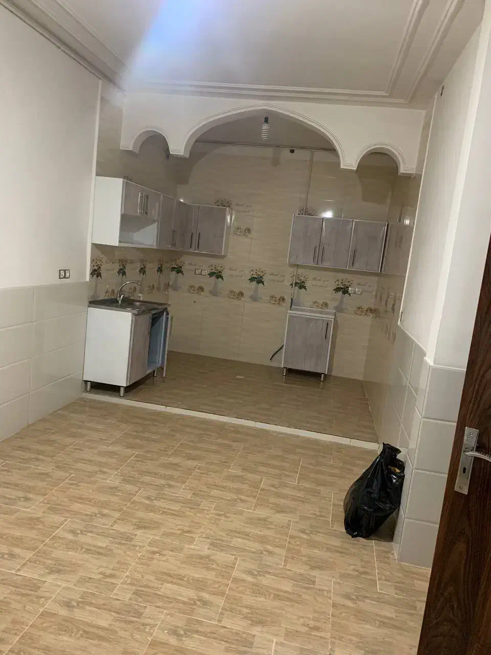 فروش خانه ویلایی|فروش خانه و ویلا|قم, زند آباد|دیوار