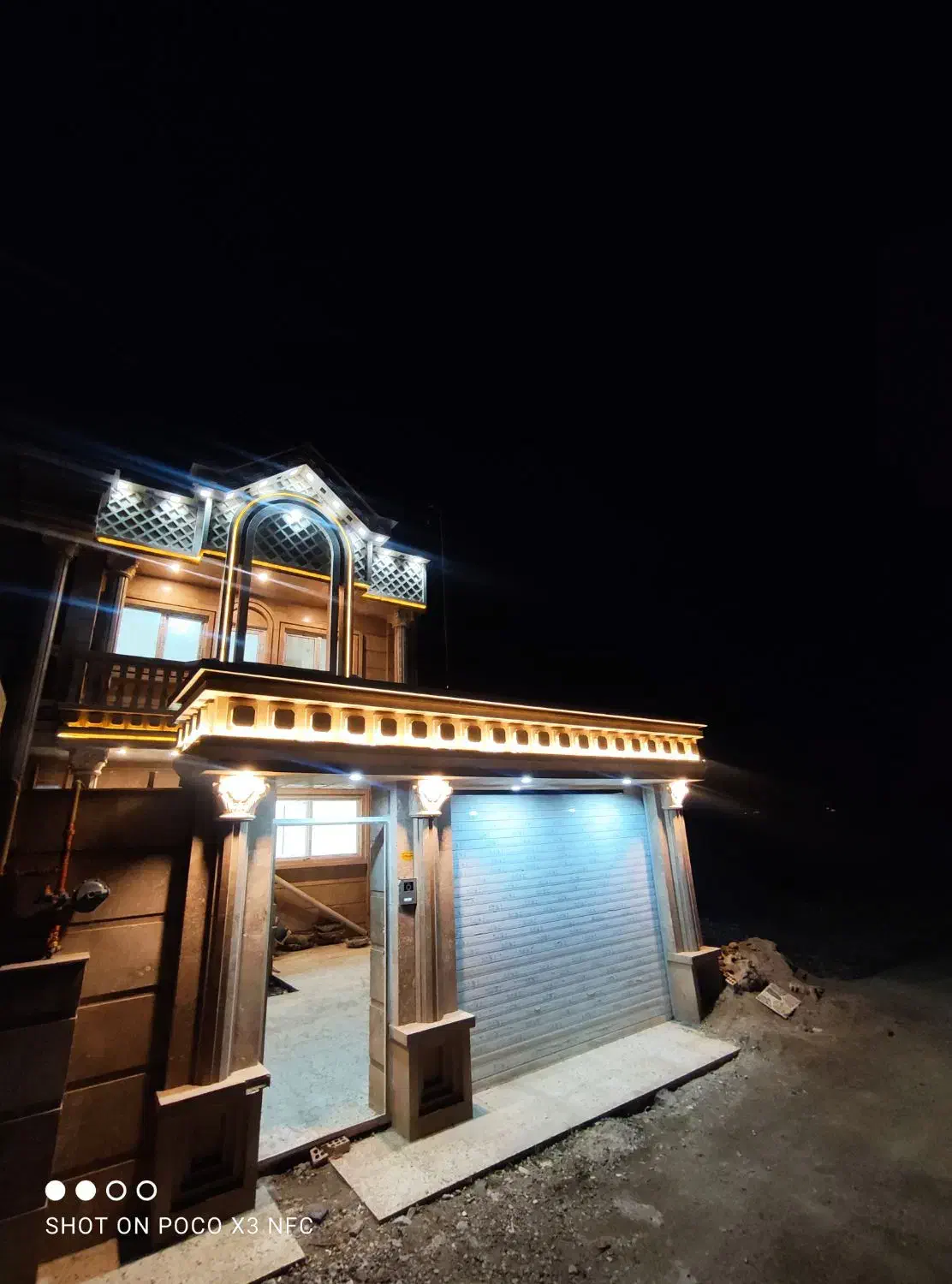 ویلایی سنددار کلید اول 230 متر بنا موقعیت معلم|فروش خانه و ویلا|آزادشهر, |دیوار