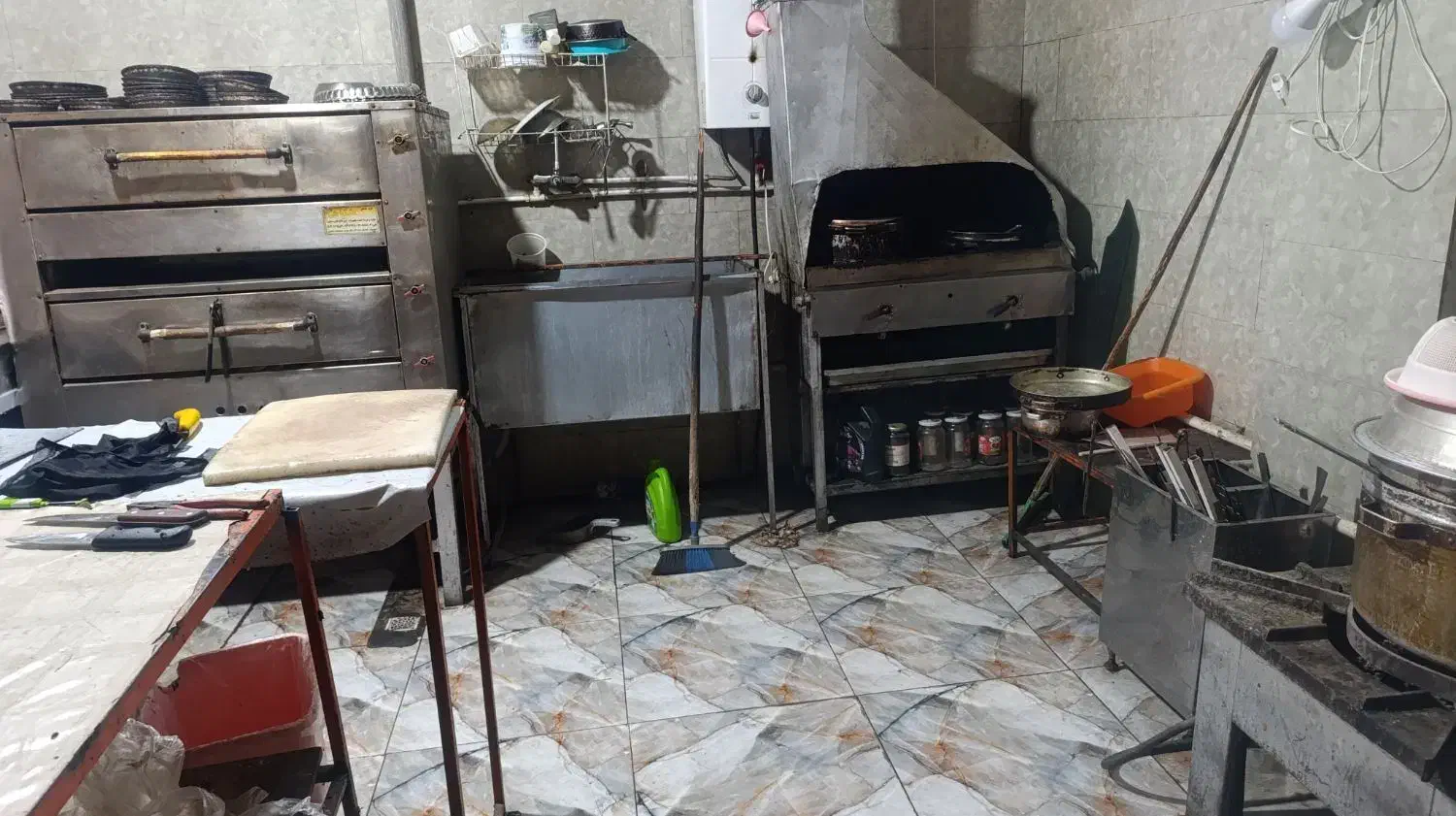 فروش رستوران و فست فود|کافی‌شاپ و رستوران|لردگان, |دیوار