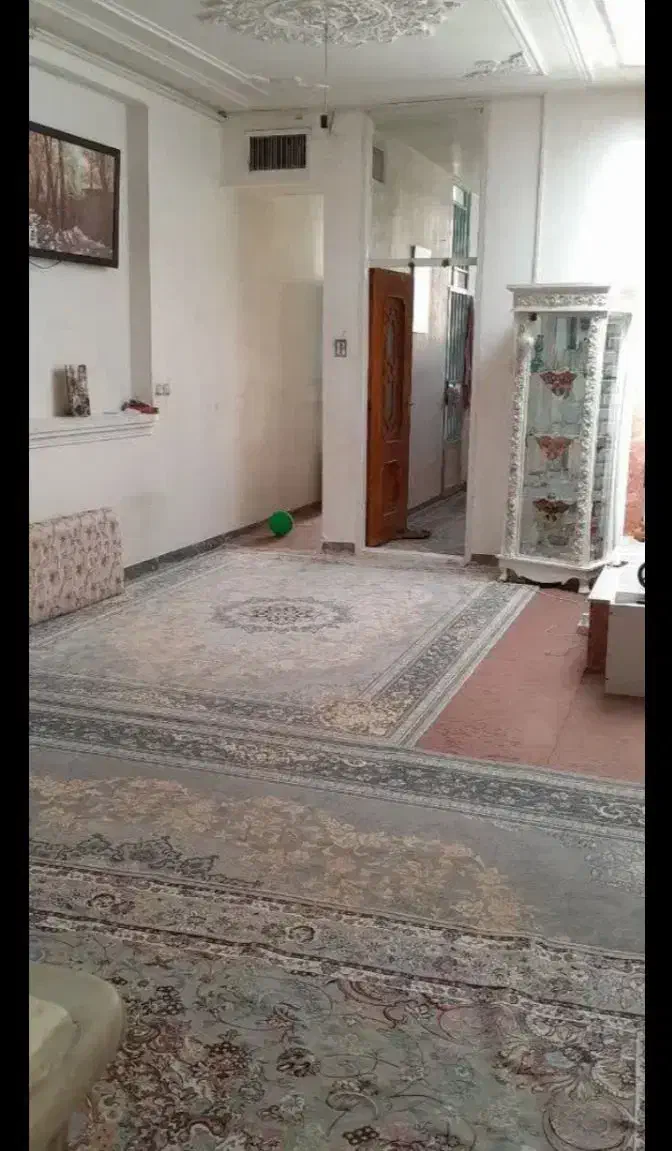 ویلایی 87 متری / واقع در خیابان کهمان کوچه آرمان 4|فروش خانه و ویلا|خرمآباد, |دیوار