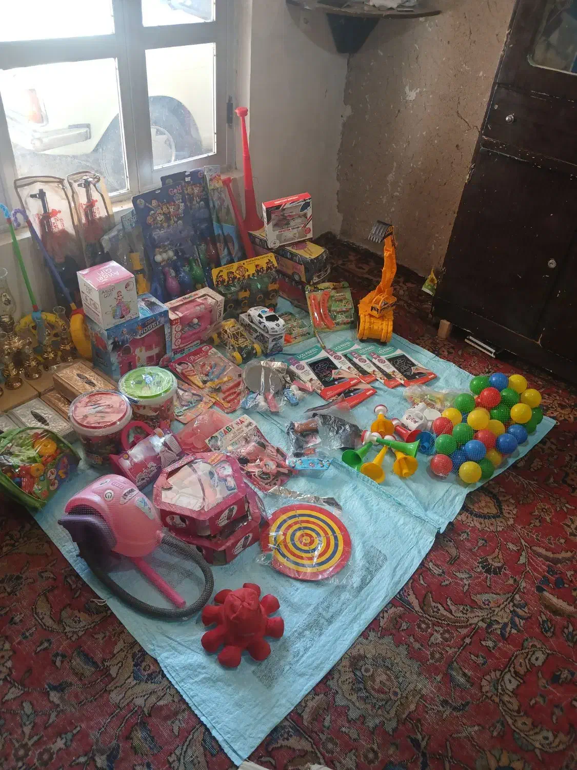 اسباب بازی و لوازم دکوری|اسباب‌‌بازی|آذرشهر, |دیوار