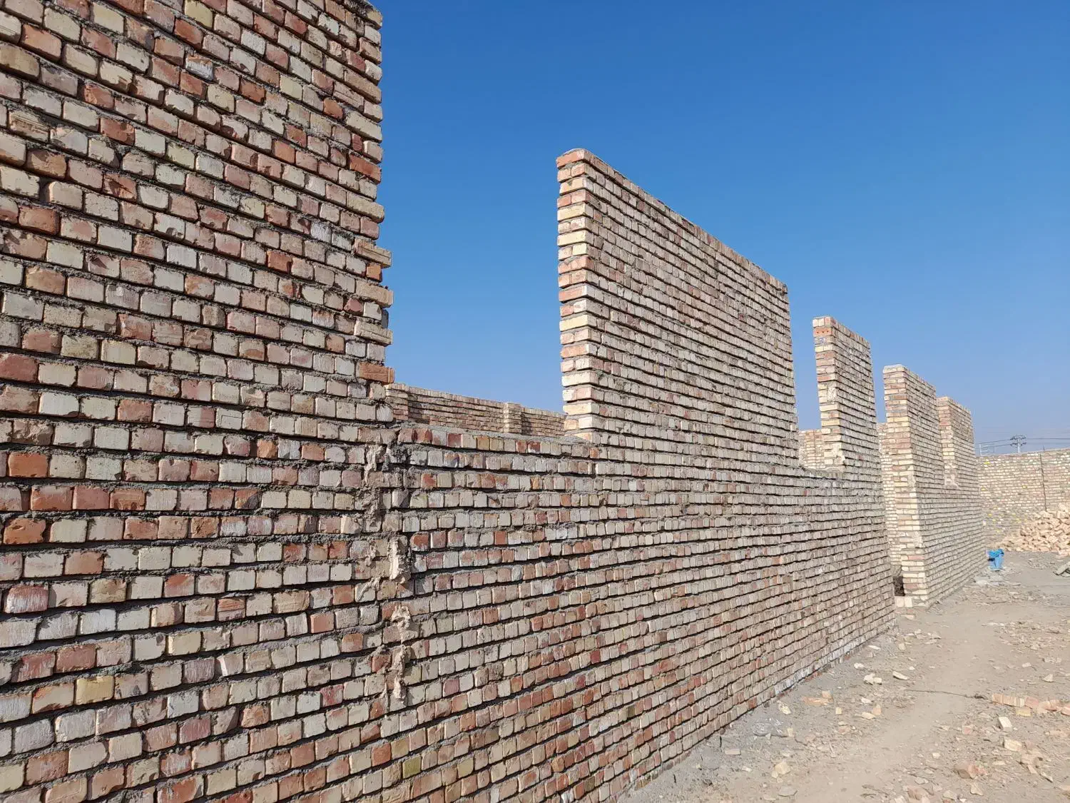 استا بنا تمام کار ساختمانم. وقتم آزاده|خدمات پیشه و مهارت|نیشابور, بنیاد شهید|دیوار