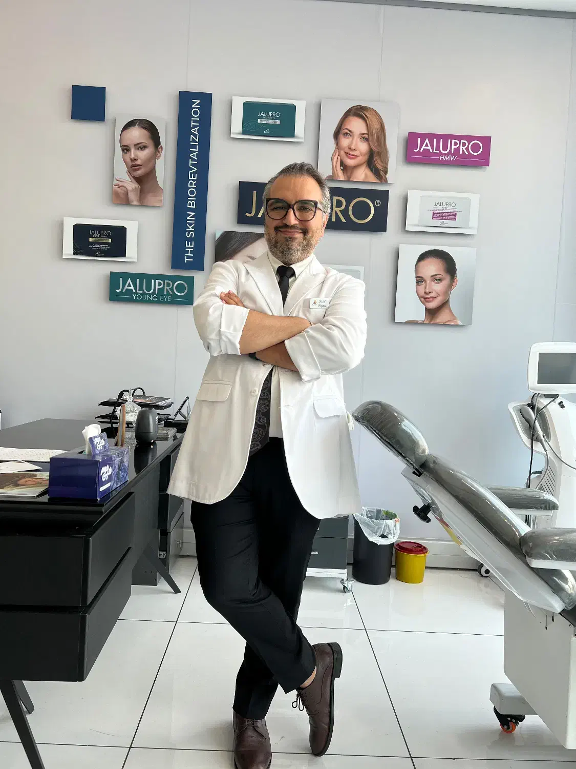 کلینیک پوست و زیبایی مانلی(دکتردهقان)|خدمات آرایشگری و زیبایی|فردیس, فردیس|دیوار