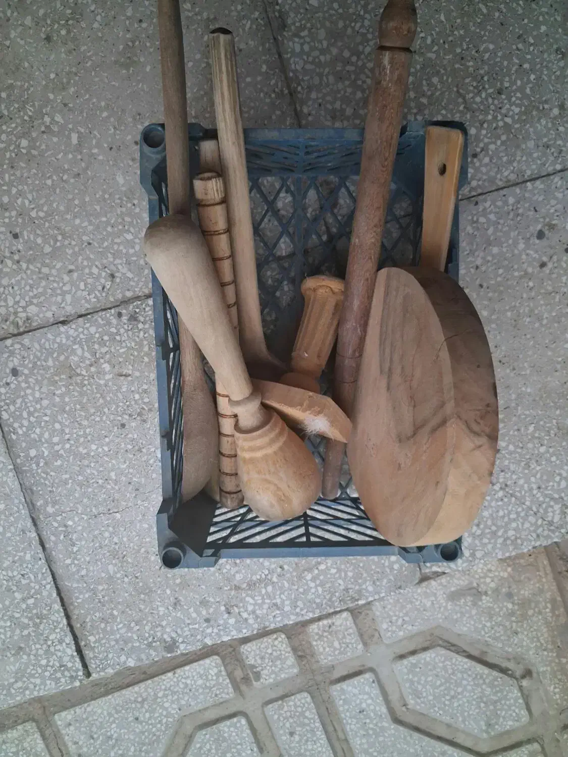 کفگیر|ظروف پخت‌وپز|سبزوار, شرق کال میانی|دیوار