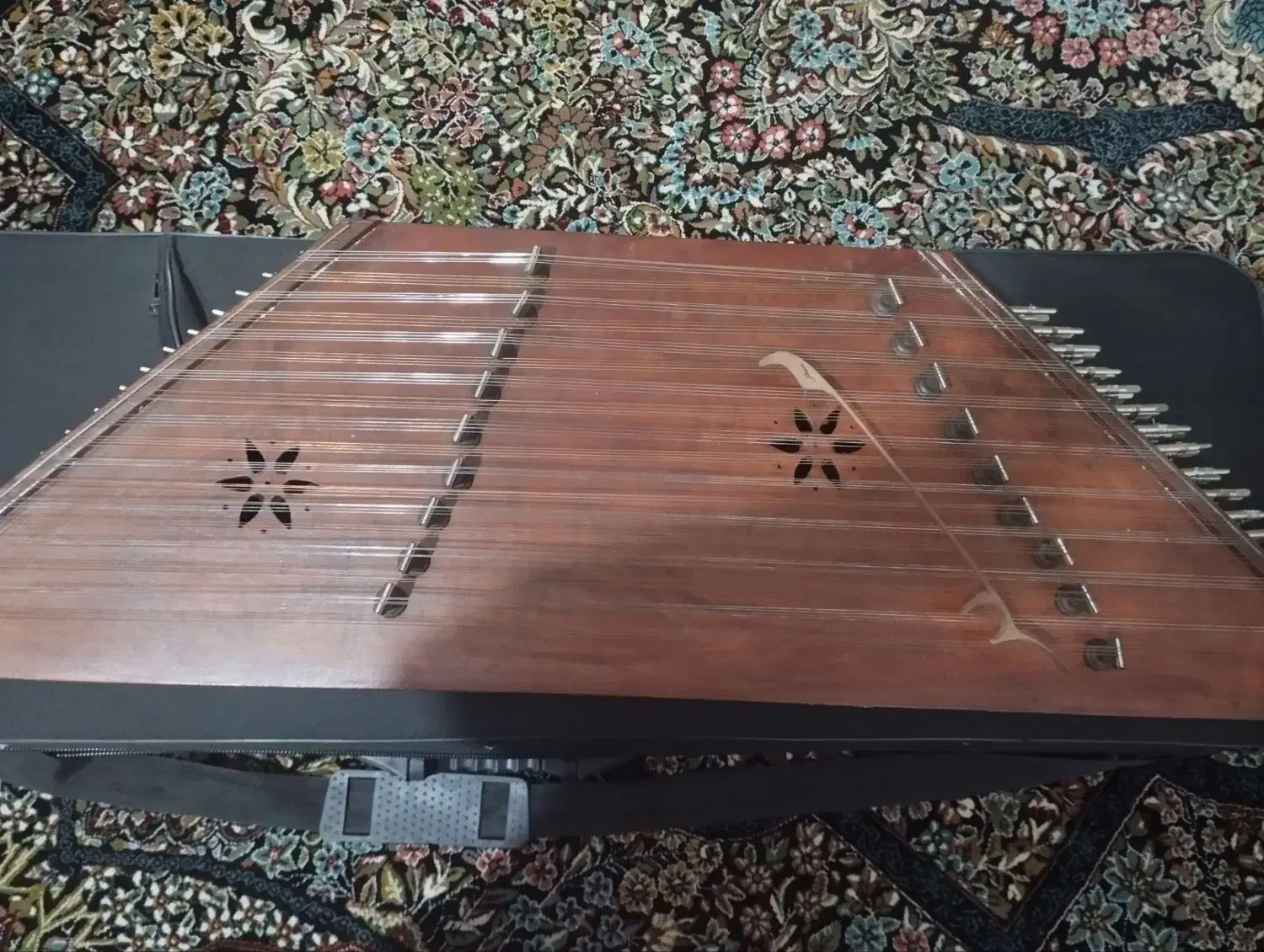 سنتور آموزشی|سازهای سنتی|گرگان, |دیوار