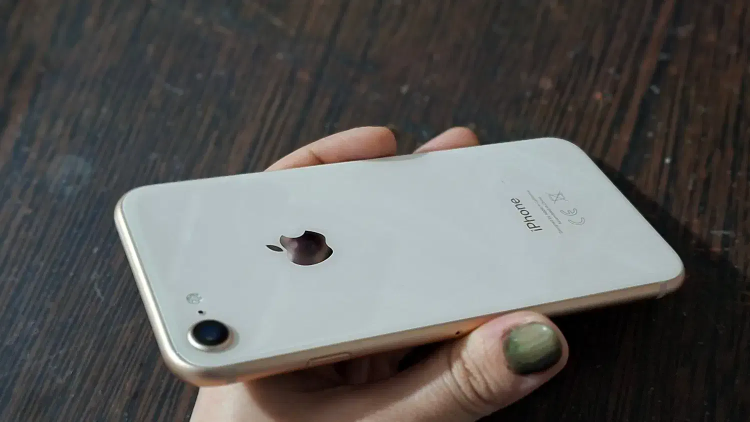 آیفون ۸ رنگ رزگلد|موبایل|رشت, چله خانه|دیوار