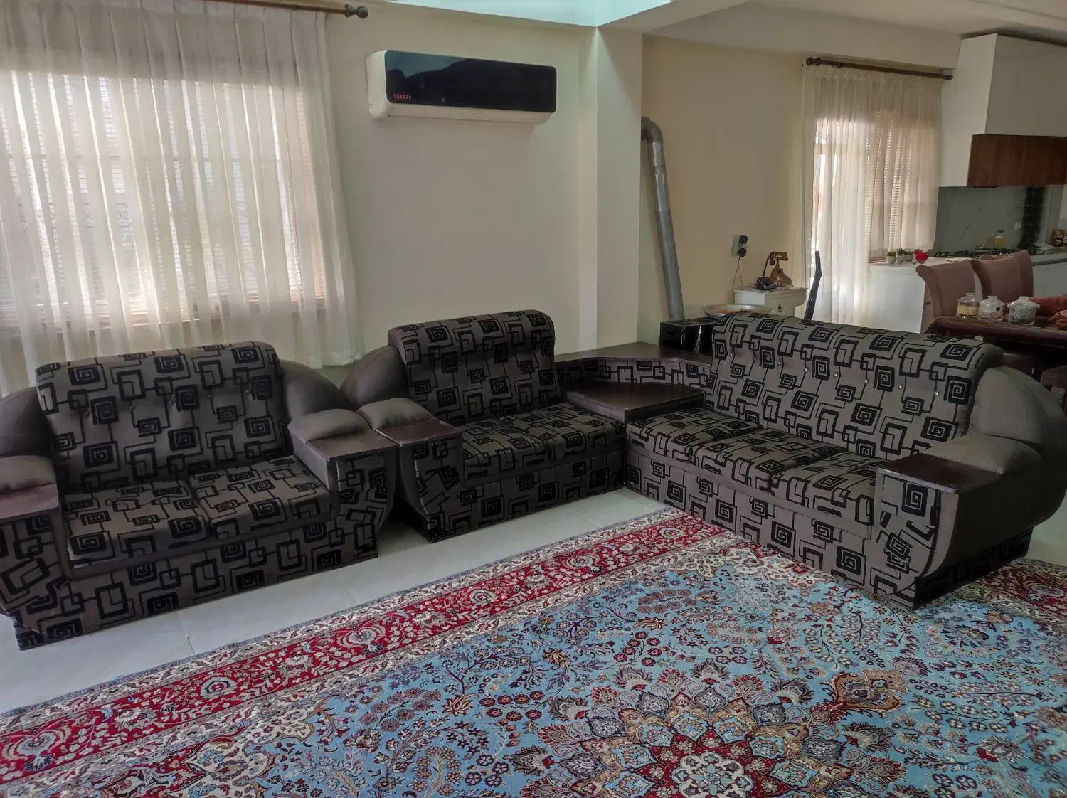 مبلL|مبلمان خانگی و میز عسلی|واجارگاه, |دیوار