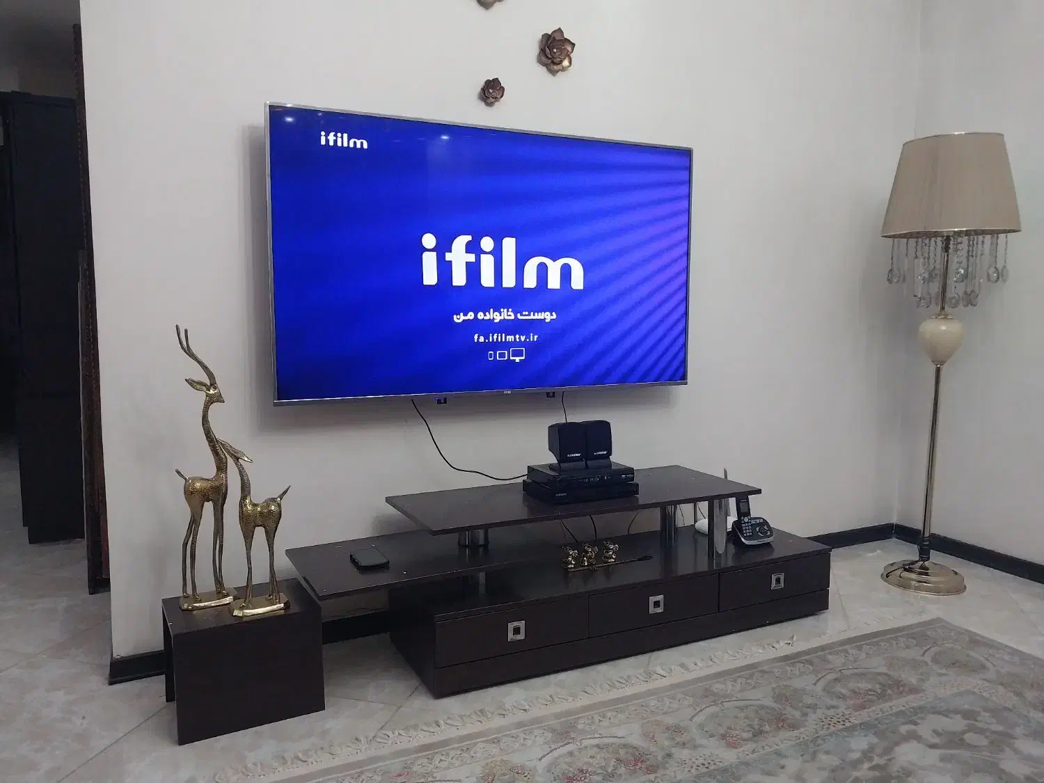 میز تلویزیون سالم در حد نو|میز تلویزیون|کرج, شهرک احمدیه|دیوار