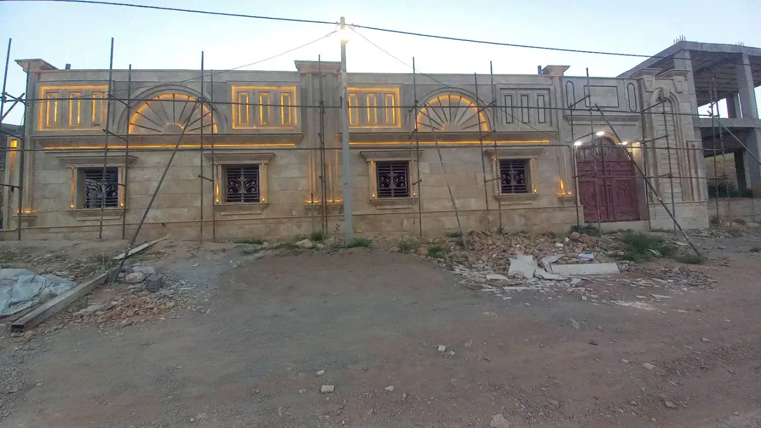 نما رومی و کاشی سرامیک|خدمات پیشه و مهارت|ساوه, |دیوار