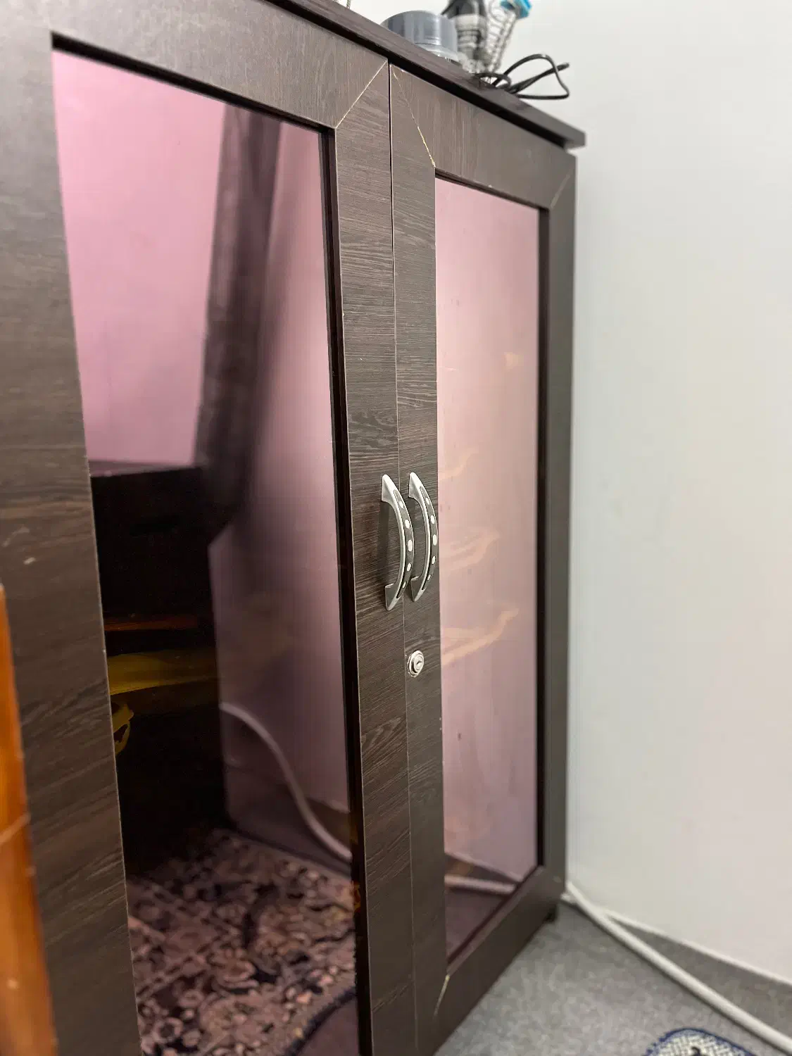 میز تحریر به همراه یک عدد بوفه|میز تحریر و کامپیوتر|لنگرود, |دیوار