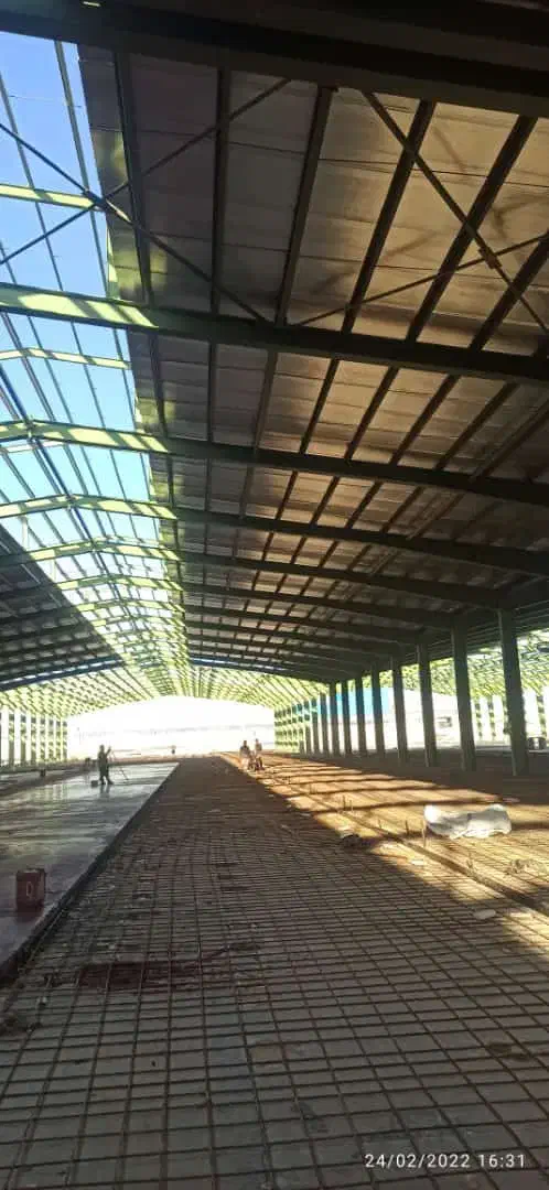 بتن ریزی کف با ماله پروانه ای واتومیکسر|خدمات پیشه و مهارت|نیک شهر, |دیوار