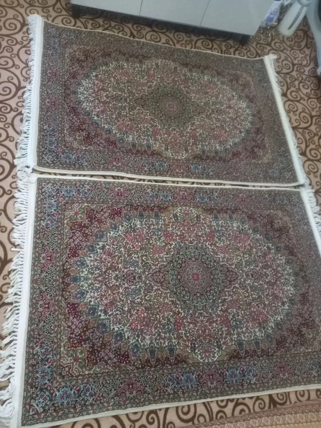 یک جفت فرش زرع ونیم|فرش|بروجرد, |دیوار