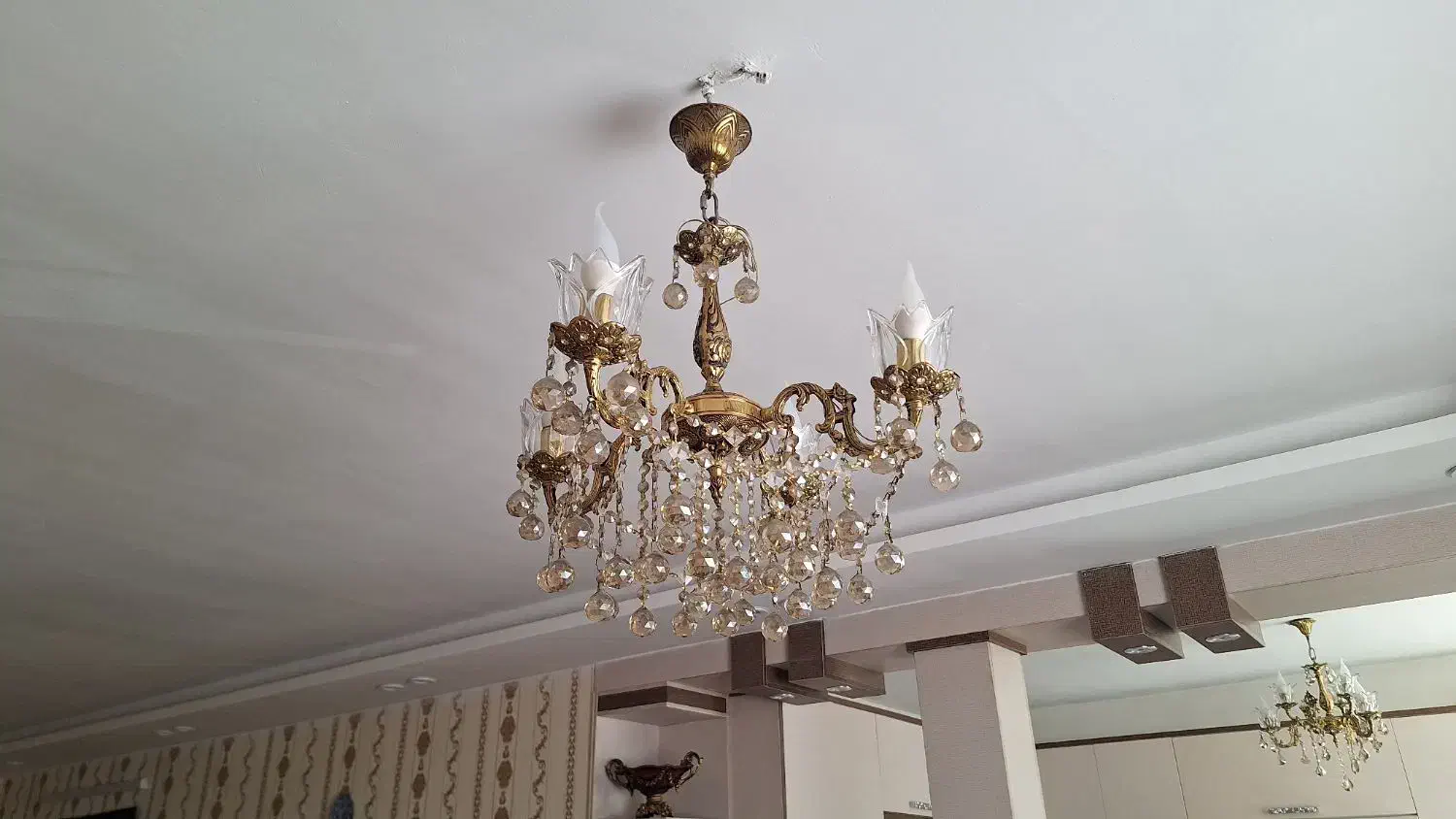لوستر برنزی|لوستر و چراغ آویز|شازند, |دیوار