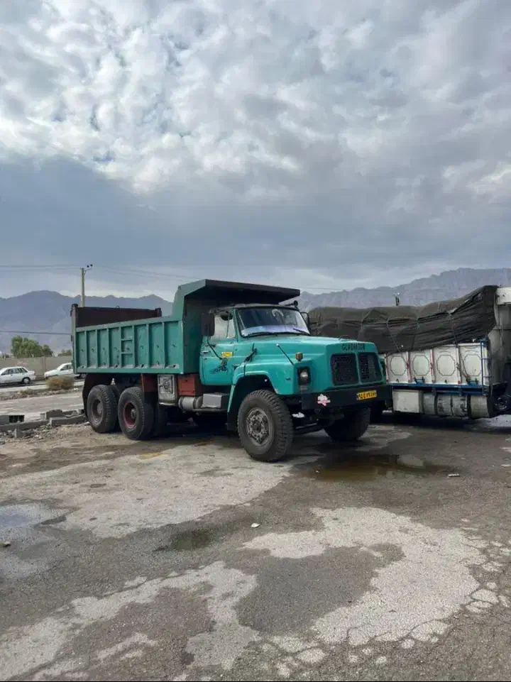 کمپرسی دهچرخ نیسان ۲۶ تن|خودرو سنگین|زاهدان, |دیوار