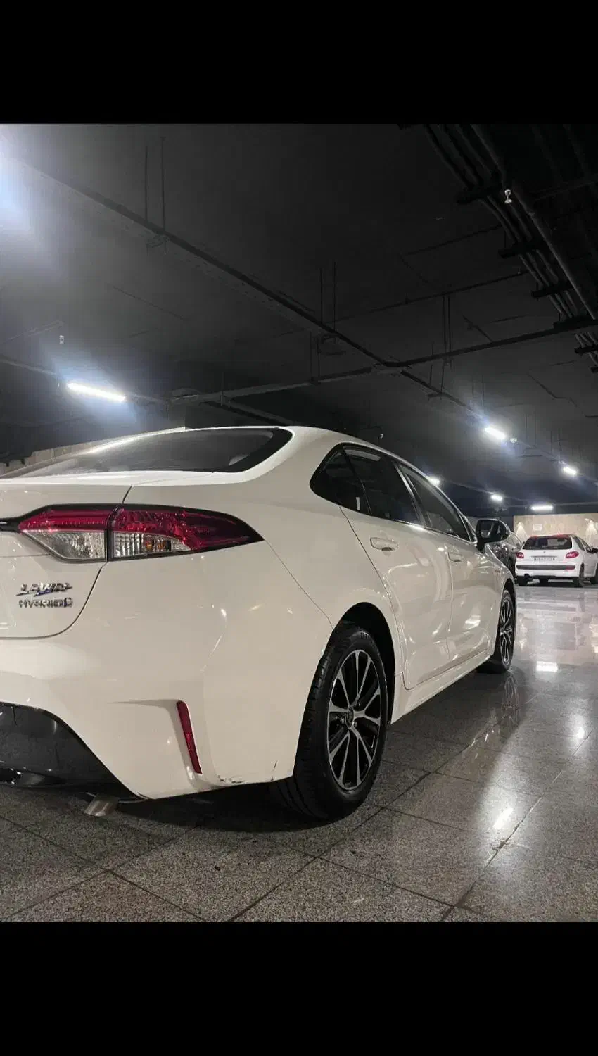 Toyota 1800c/ تویوتا هیبرید لوین/ خشک زیرقیمت|خودرو سواری و وانت|مشهد, سجاد شهر|دیوار