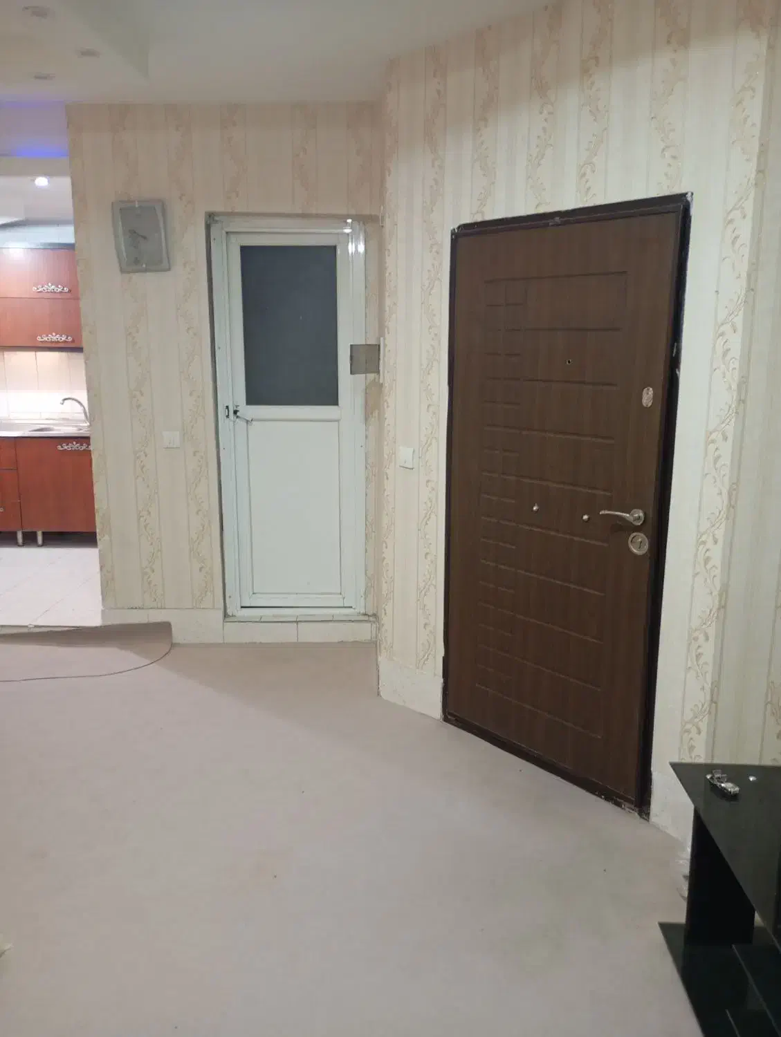 آپارتمان دو خوابه چهار راه مقر|اجارهٔ آپارتمان|شیراز, کوزه گری|دیوار