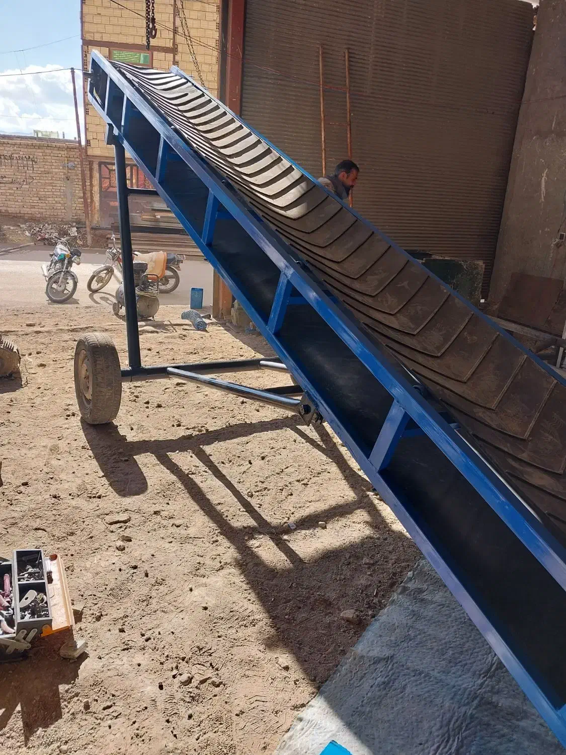 تولید نوار نقاله آج دار و ساده|ماشینآلات صنعتی|گرمدره, |دیوار