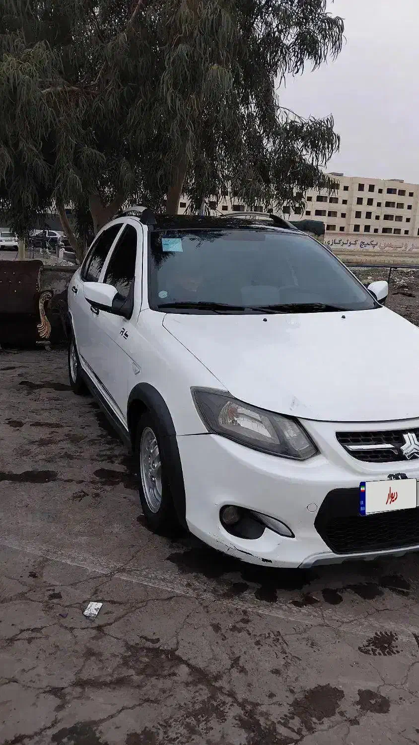 کوئیکR سفید مشکی ۱۴۰۰|خودرو سواری و وانت|قم, شهرک مهدیه (مدرس)|دیوار