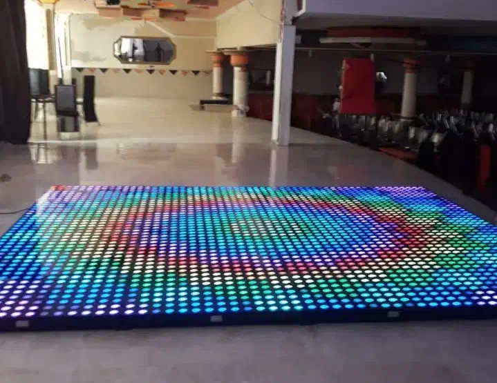 استیج رقص|خدمات پذیرایی، مراسم|تربتحیدریه, اندیشه|دیوار