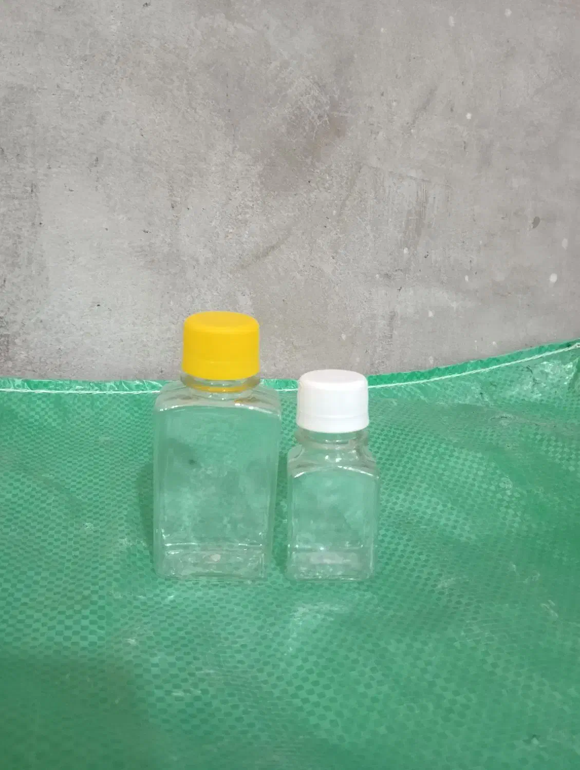 تولید انواع بطری های پلاستیکی باکیفیت در ابهر|ظروف نگهدارنده، پلاستیکی، یک‌بارمصرف|ابهر, |دیوار