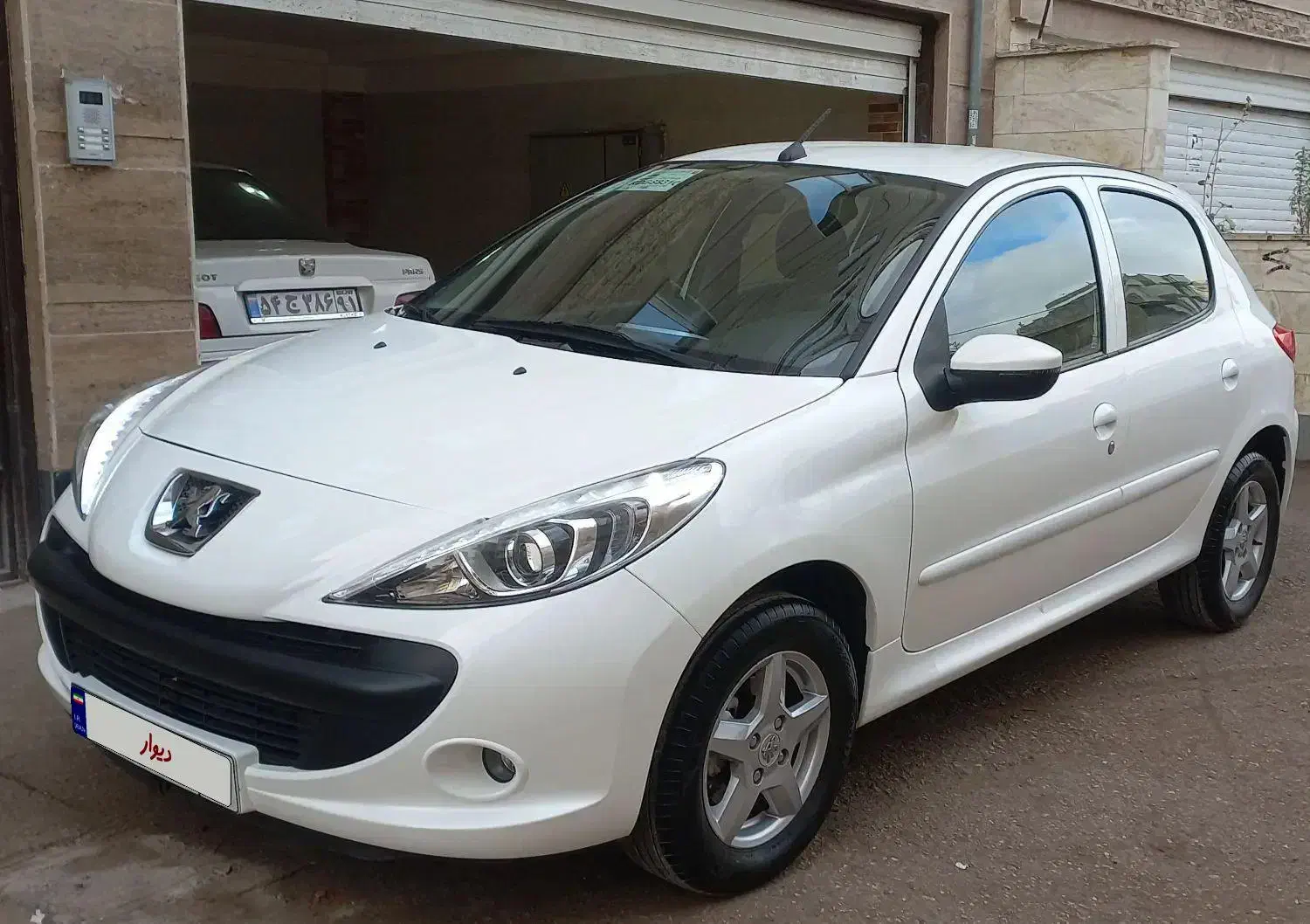 ۲۰۷درحدصفرخشک|خودرو سواری و وانت|اردبیل, |دیوار