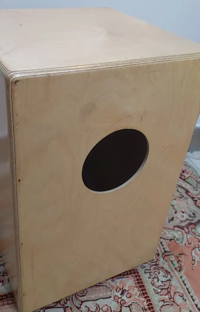 کاخن|درام و پرکاشن|تهران, راه آهن|دیوار