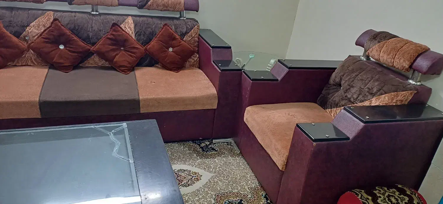 مبلمان راحتی|مبلمان خانگی و میز عسلی|کرج, حصارک بالا|دیوار