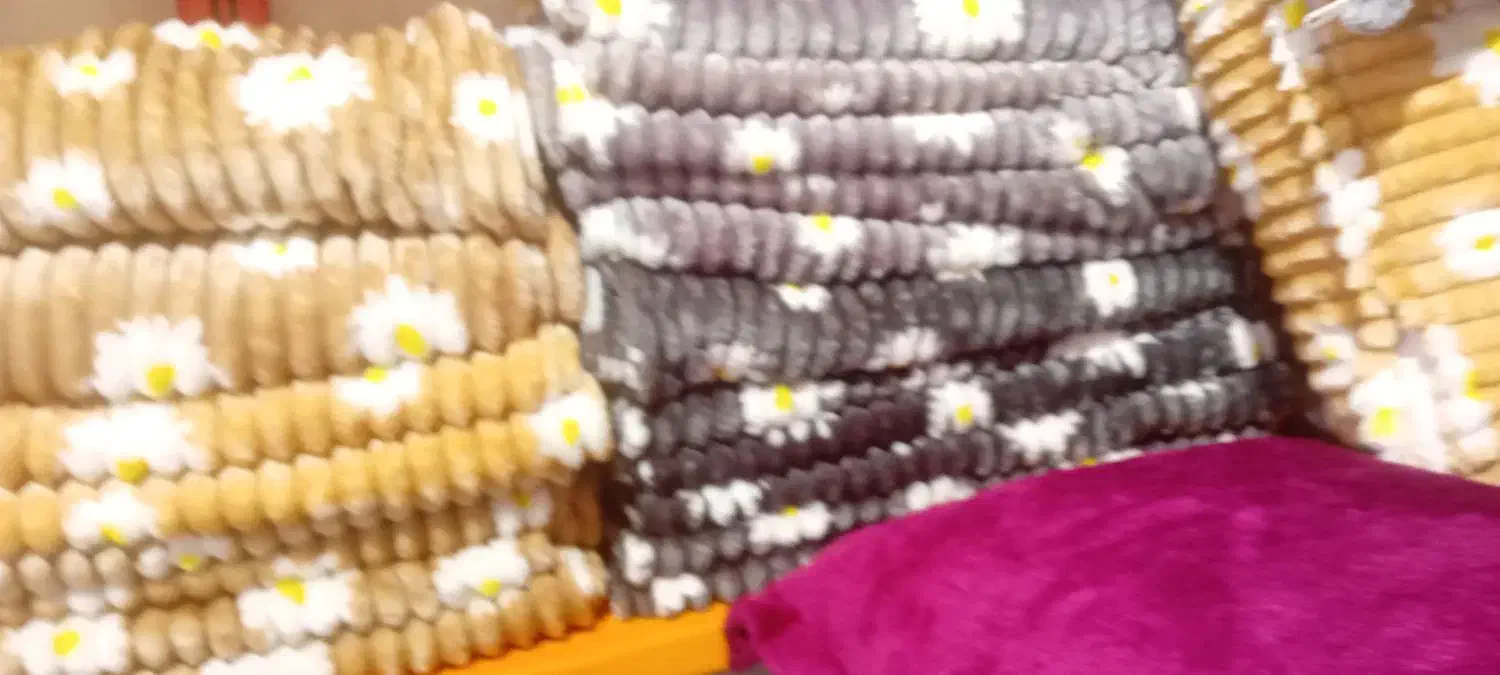 روبالشی خارجی و پتوفرش|رختخواب، بالش، پتو|دورود, |دیوار