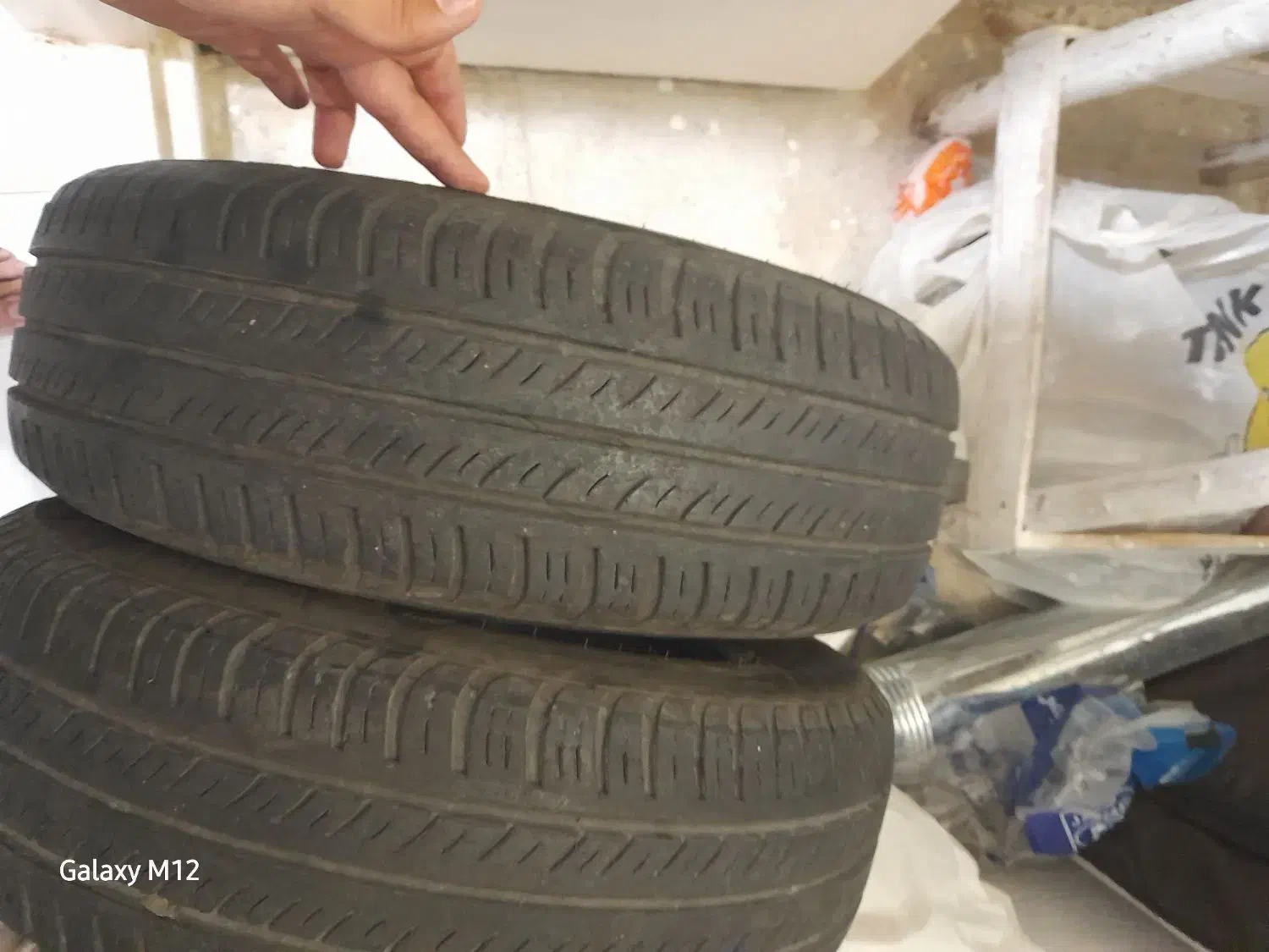 لاستیک سایز ۱۵|قطعات یدکی و لوازم جانبی|هشتگرد, فاز ۲ مهستان|دیوار