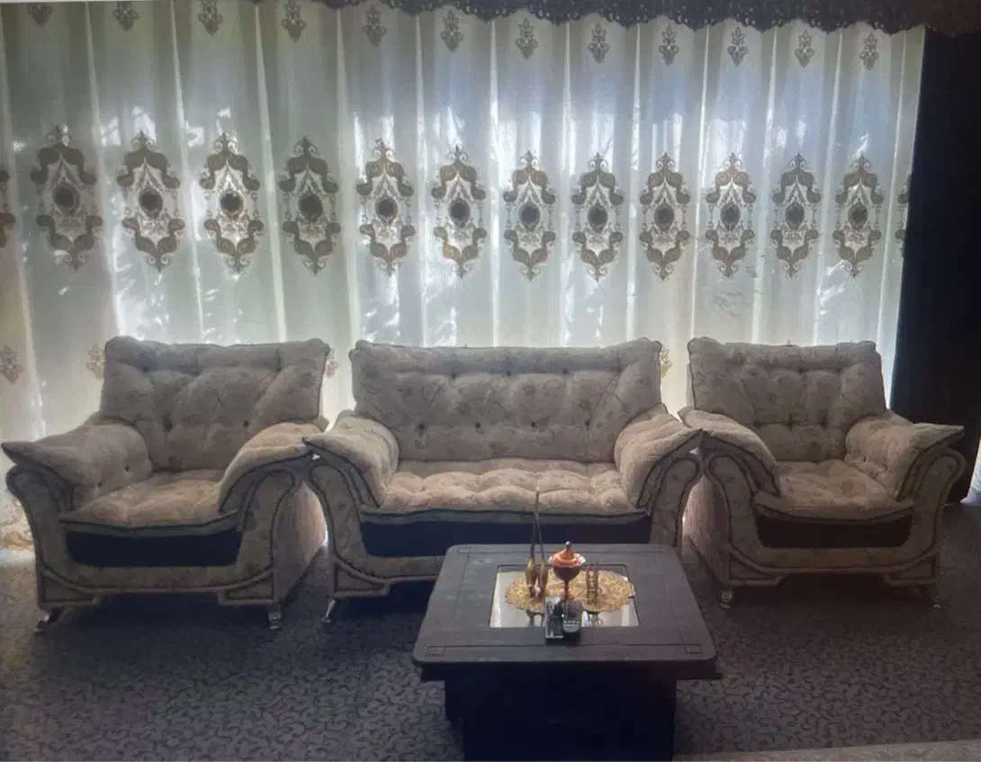 مبل کار کرده|مبلمان خانگی و میز عسلی|بناب, |دیوار