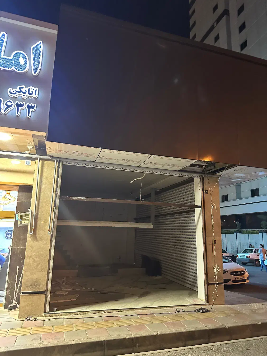 مغازه ۴۰ متر ۲۰ متر بالکن شهرک خرازی دریاچه چیتگر|اجارهٔ مغازه و غرفه|تهران, شهرک خرازی|دیوار