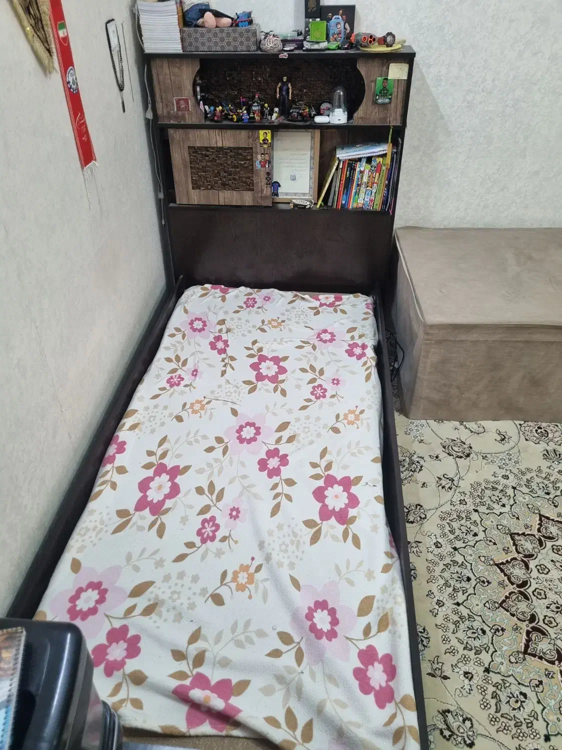 تخت نوجوان|تخت و سرویس خواب|زرقان, |دیوار