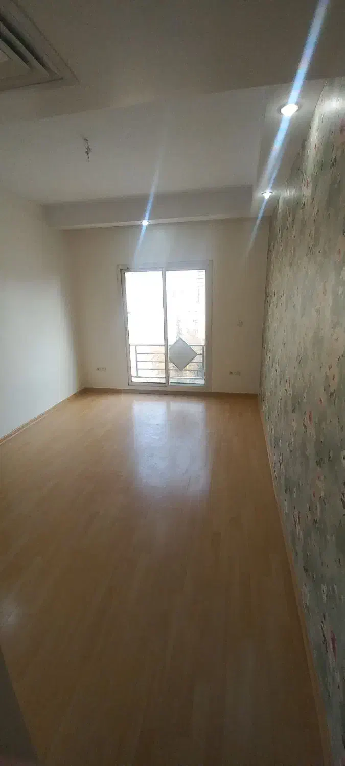 دنج ترین لوکیشن فرمانیه ۱۸۰ متر ۳ خواب ویو بینظیر