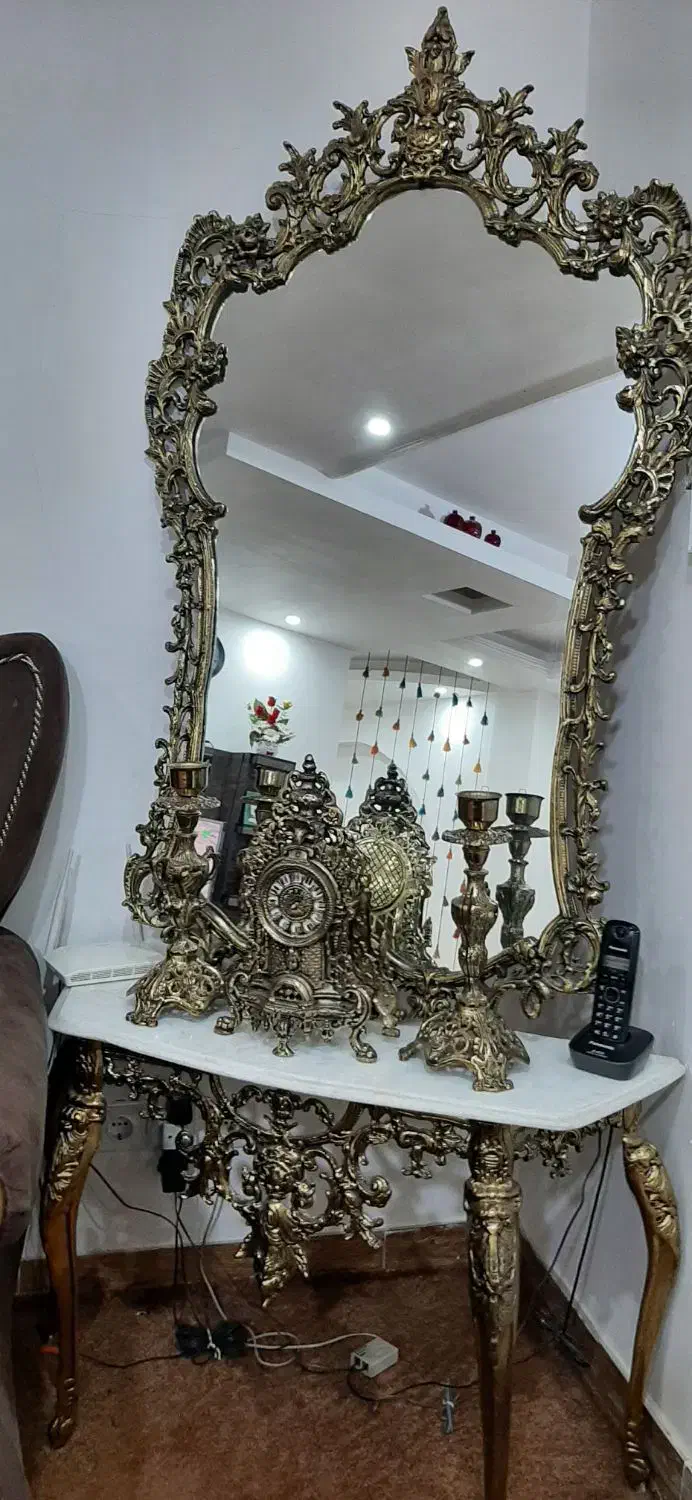 فروش مبل سلطنتی ۷ نفره و آینه کنسول سلطنتی برنز|مبلمان خانگی و میز عسلی|شوشتر, |دیوار