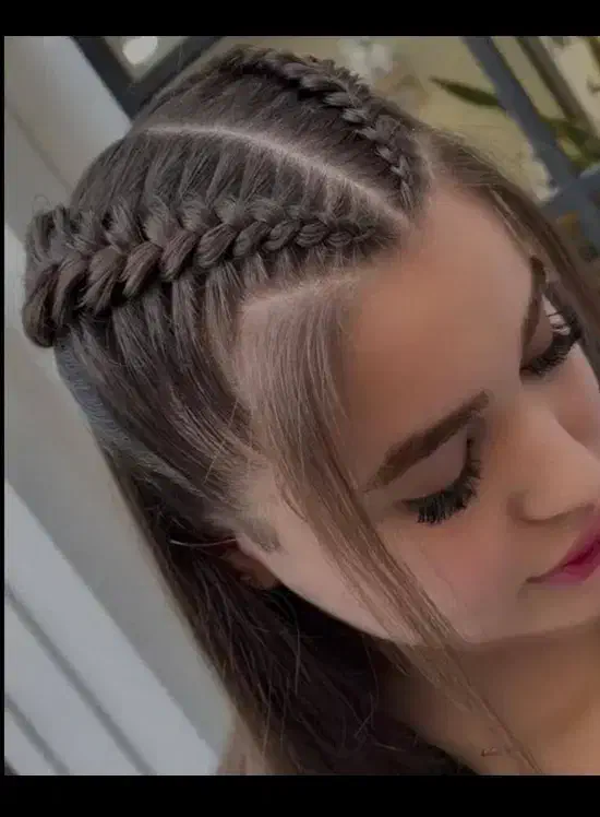 اجاره میز ناخن تخت مژه بافت مو فیشیال|خدمات آرایشگری و زیبایی|شیراز, اصلاحنژاد|دیوار