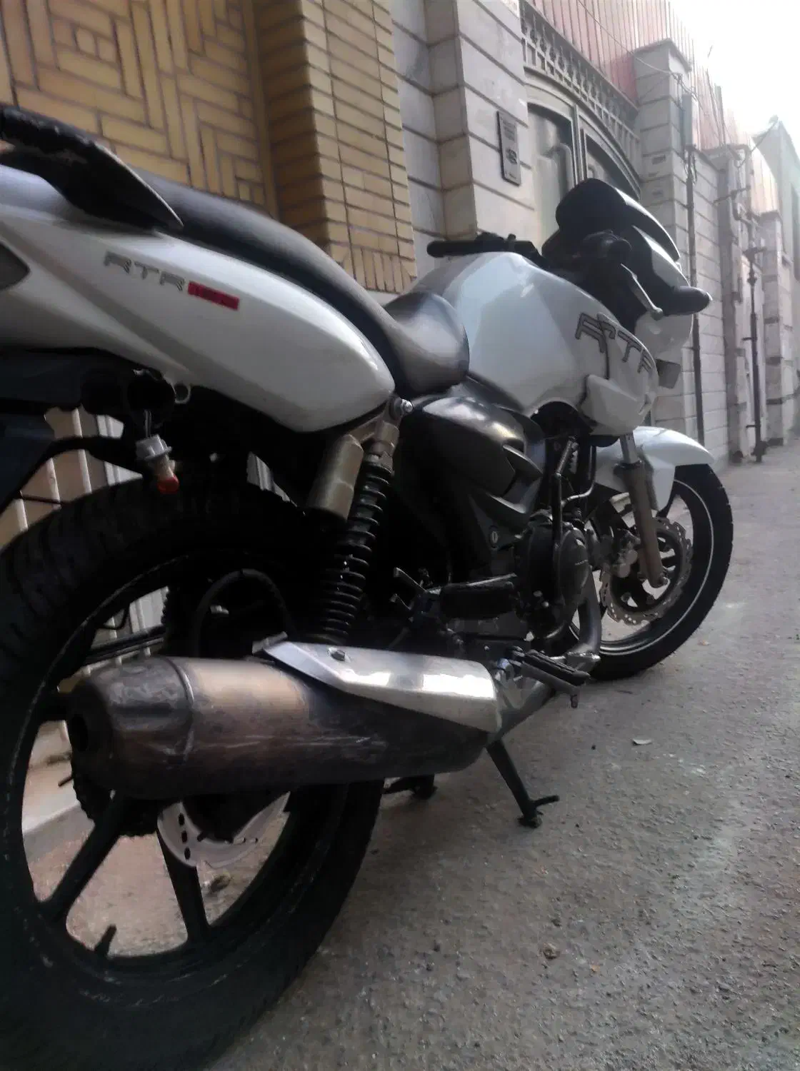 آپاچی|موتورسیکلت|قم, نوبهار|دیوار