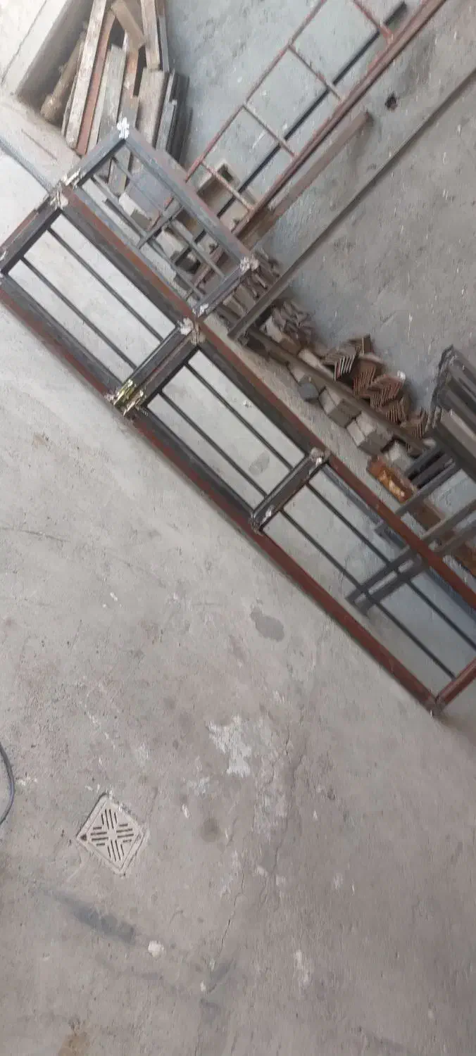 جوشکاری سیار خرده کاری و تغییرات و تعمیرات|خدمات پیشه و مهارت|تبریز, |دیوار