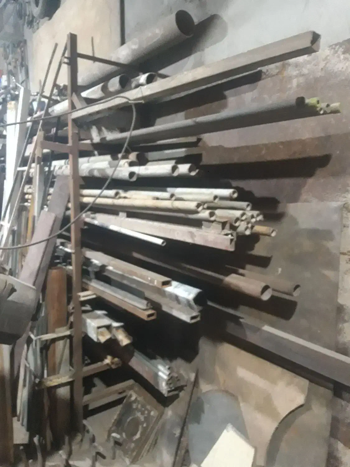 آهن آلات دست دوم|خدمات پیشه و مهارت|اندیمشک, |دیوار