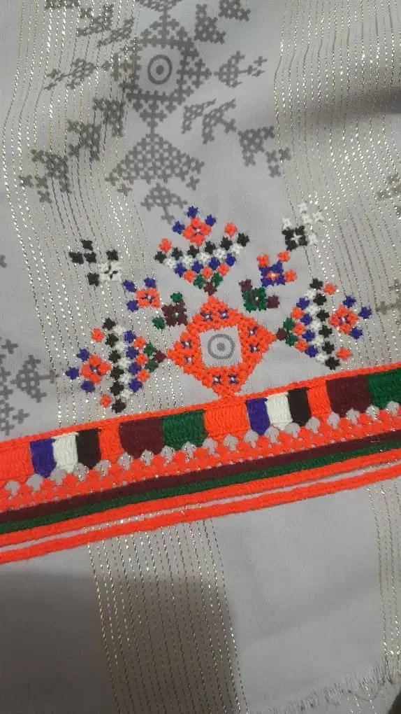 پلیوار یه لا مث عکس|خدمات پیشه و مهارت|ایرانشهر, |دیوار