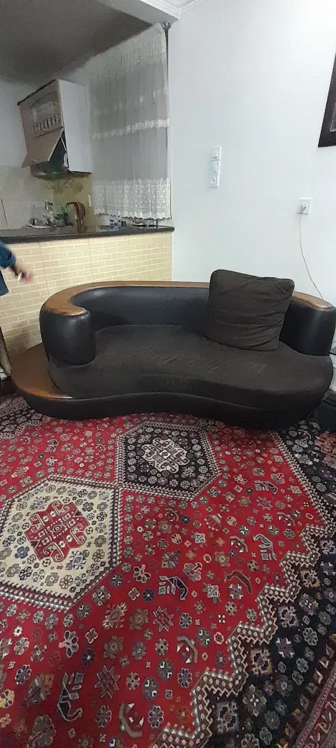 مبل اداری ،عسلی سرخود خیلی تمیز بدون فرورفتگی|مبلمان اداری|ری, ظهیرآباد|دیوار