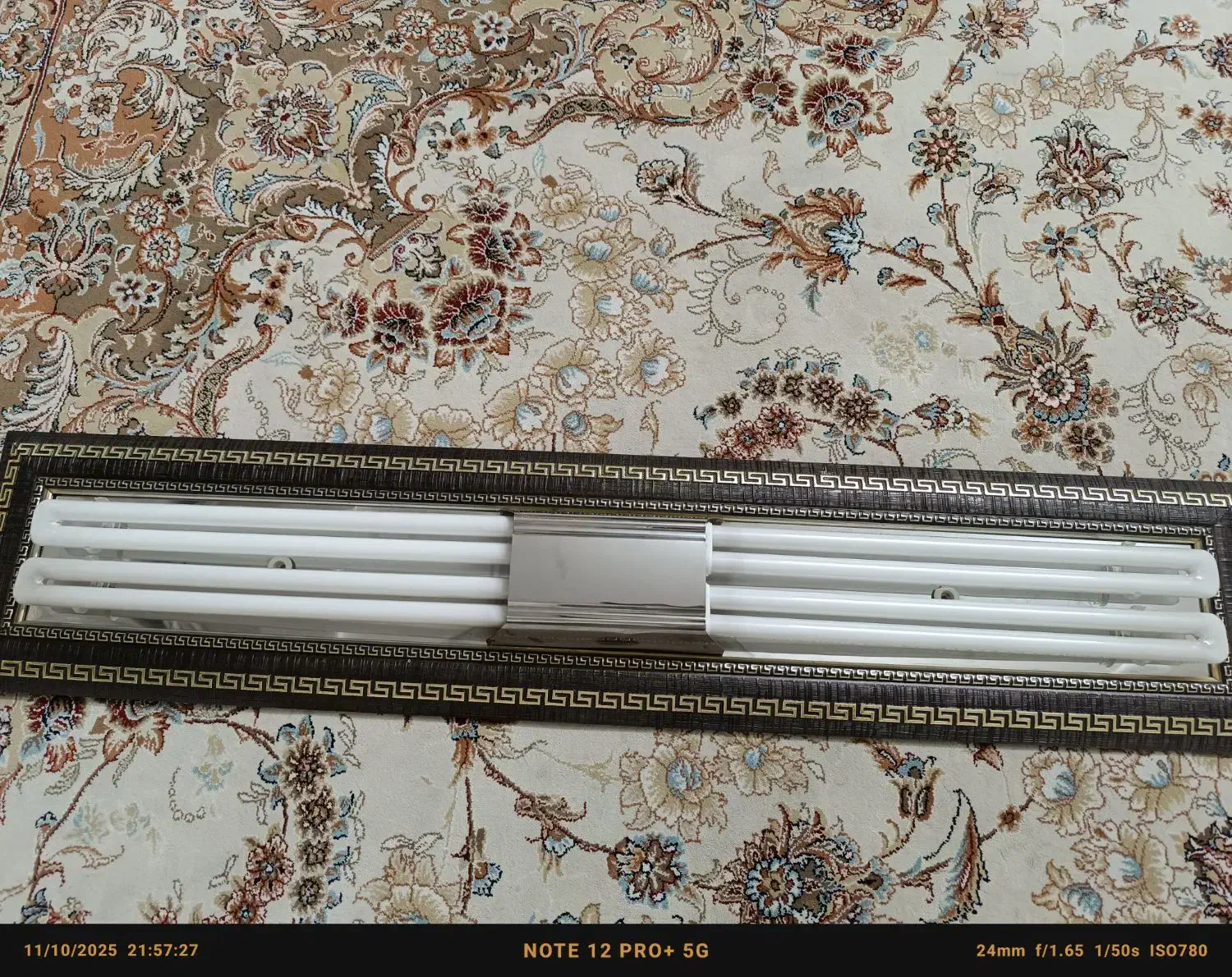 قاب و مهتابی دیواری|لامپ و چراغ|شیراز, لشکری‎|دیوار