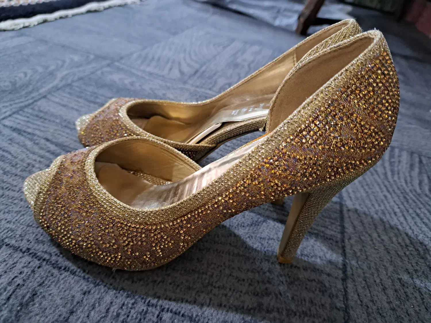 کیف و کفش|کیف، کفش، کمربند|تویسرکان, |دیوار