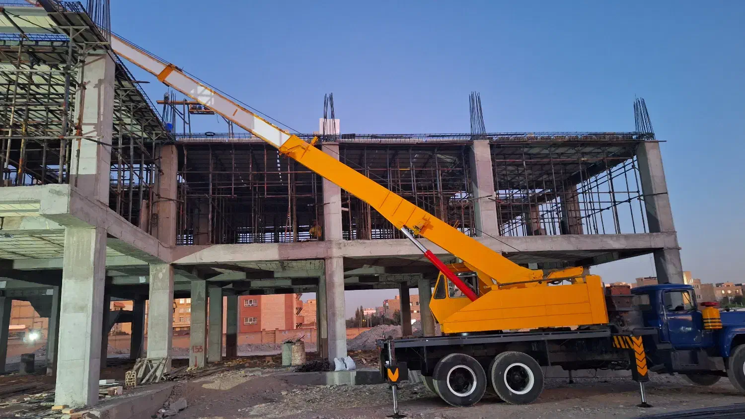 استخدام کارمند خانم حسابدار یا مهندس عمران|استخدام اداری و مدیریت|فردیس, منظریه|دیوار