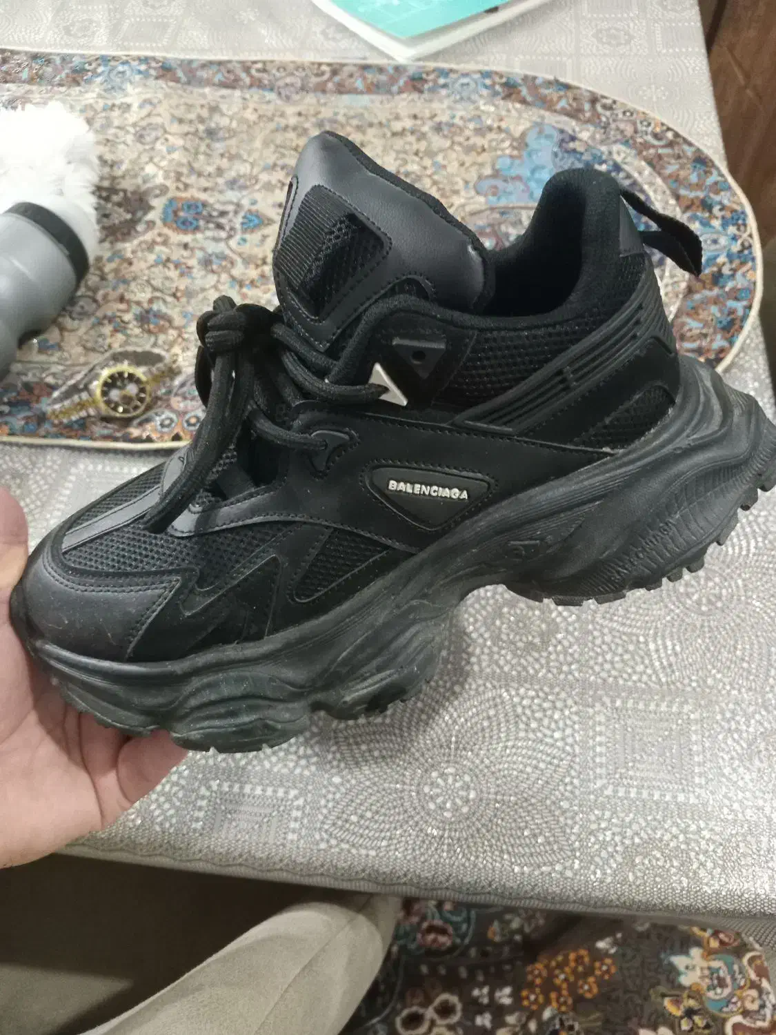 کتونی پسرانه|کیف، کفش، کمربند|هشتگرد, هشتگرد قدیم|دیوار