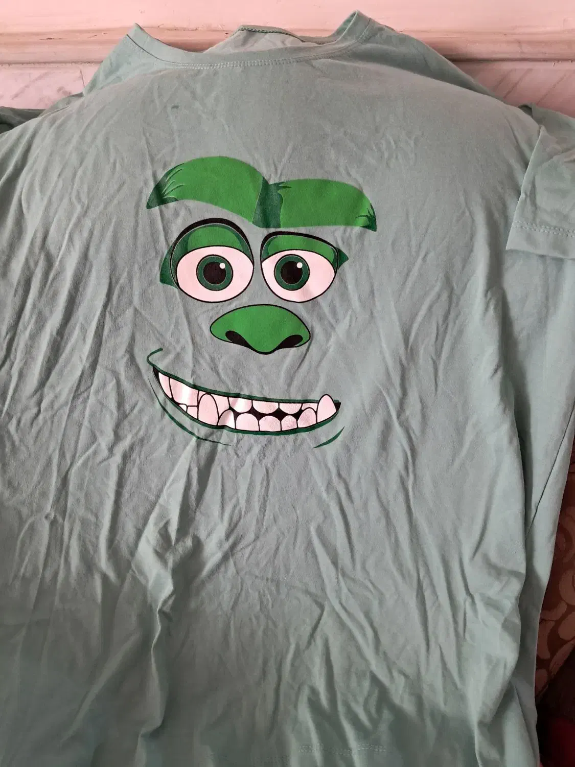 تیشرت|لباس|قم, باغ شریفی|دیوار