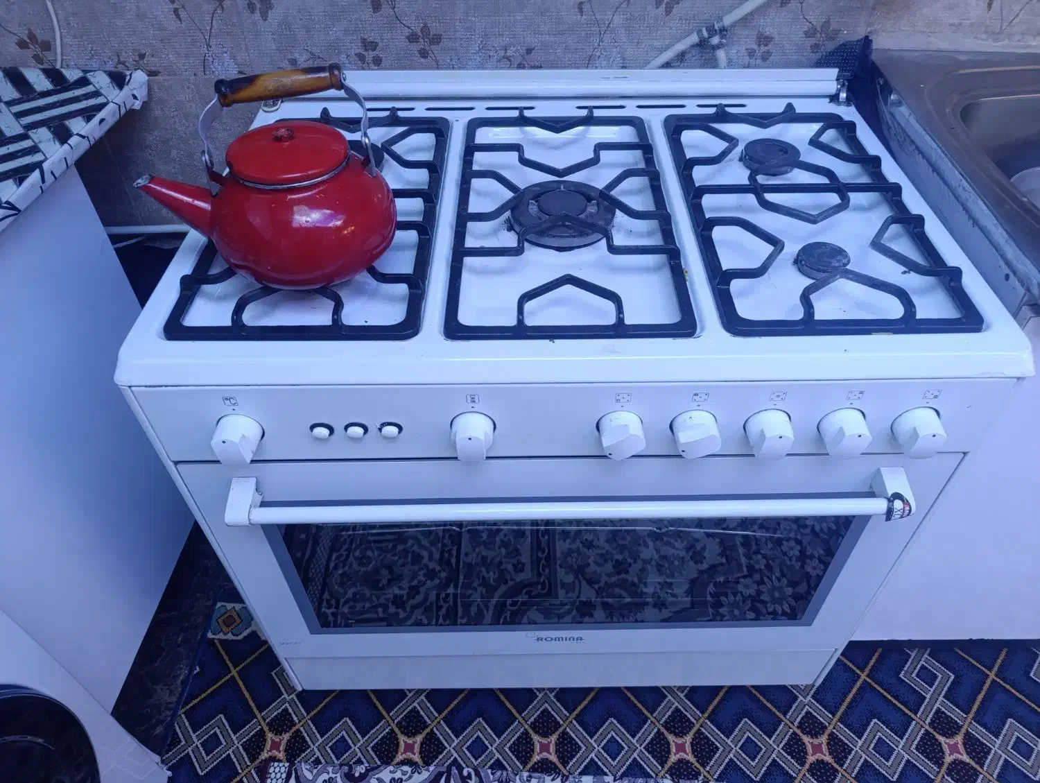 اجاق گاز مدل اسنوا بسیار تمیز|اجاق گاز و لوازم برقی پخت‌وپز|اصفهان, منتظرالمهدی|دیوار