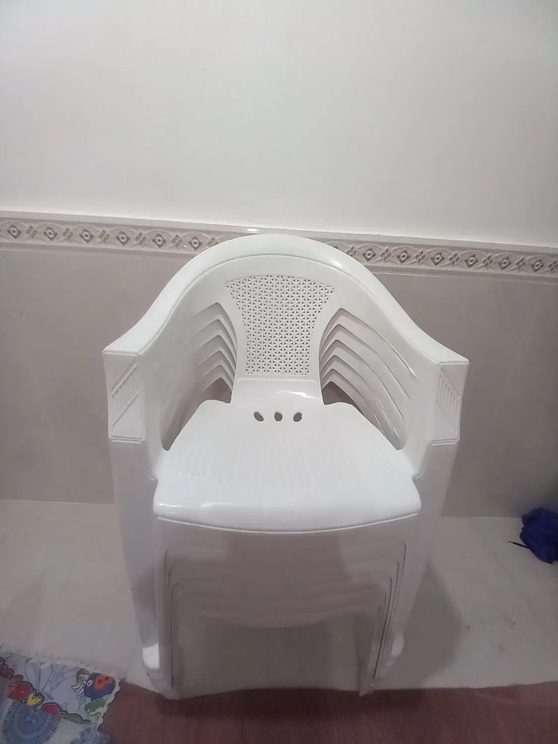 صندلی دسته دار پلاستیکی|صندلی و نیمکت|امیدیه, |دیوار