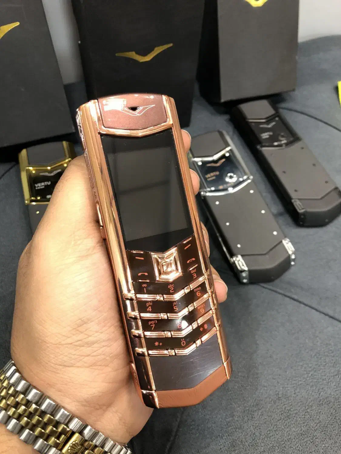 گوشی نوکیا ورتو vertu v10 k8 طلایی|موبایل|اصفهان, احمدآباد|دیوار